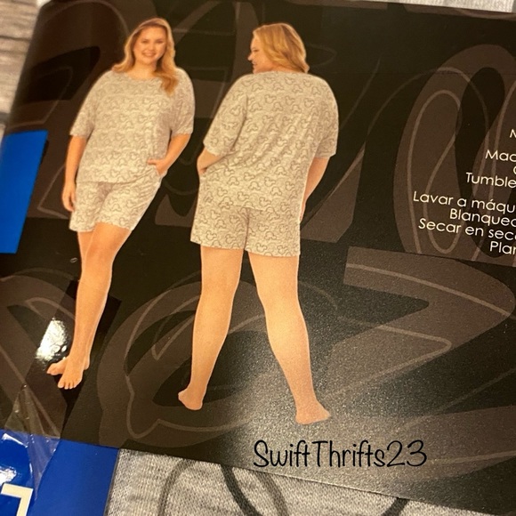 Disney Mickey Mouse Short Pajama Set with Pockets - Picture 6 of 6